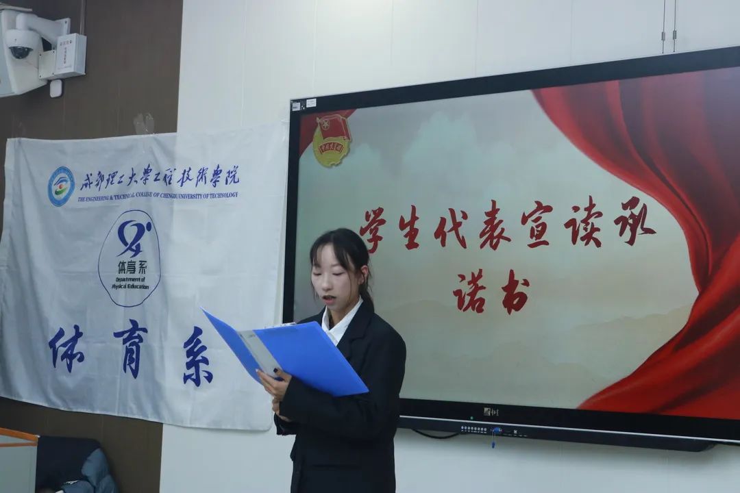 64764417868dd65a6a0c12e0d1c23b3.jpg 图片