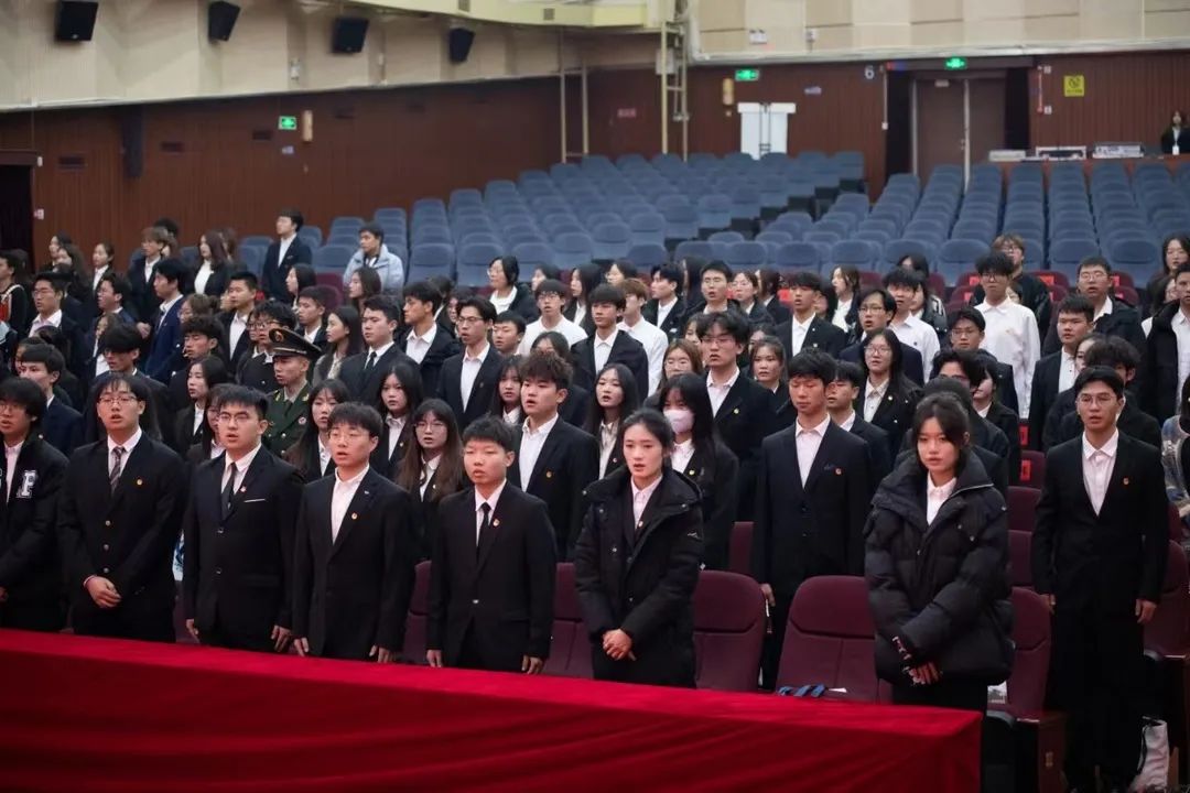 16412cb4e2652efa8633965c00d19dc.jpg 图片