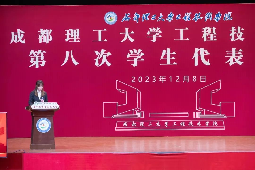 b530fa11f3d4e8c8c66483cf49fc057.jpg 图片