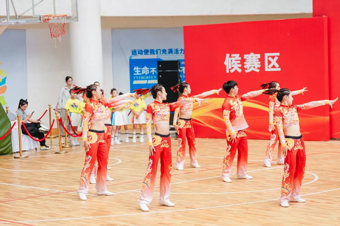 e5db01e97f1a59d3580bb68b27ab329.jpg 图片