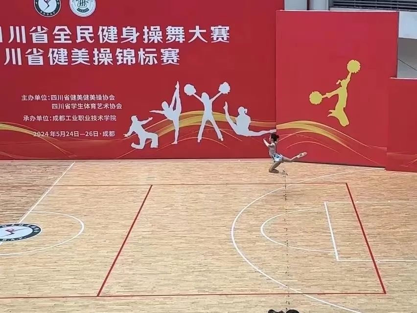591e7f2a9f64883030a82e87558e74e.jpg 图片